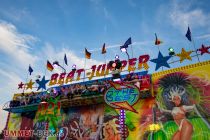 Schützenfest-Kirmes 2023 - Esens - Beat Jumper - Beliebt mit dem Becherspiel: der Beat Jumper. • © ummet-eck.de - Silke Schön