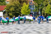 Antreten Otto-Fuchs-Platz Montag Nachmittag - Am Montag, dem 08.08.2022 hieß es im Rahmen des diesjährigen Schützenfestes ein letztes Mal: Antreten! • © ummeteck.de - Silke Schön