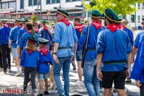 Antreten auf dem Otto-Fuchs-Platz. • © ummeteck.de - Silke Schön