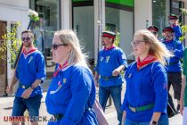 Gute Laune beim Schützenfest - Bei so viel Sonnenschein kann die Laune nur super sein. • © ummeteck.de - Silke Schön