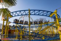 freDOlino Kirmes Dortmund - Achterbahn - Die Familien-Achterbahn Coco Beach. • © ummeteck.de - Silke Schön