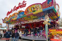 Osterkirmes 2023 - Hagen - Eine Berg- und Talbahn darf auf keinen Fall fehlen in Hagen. Der RockExpress ist da.  • © ummeteck.de - Silke Schön