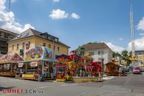 Auf der Kreuzung zur Frankfurter Straße. • © ummet-eck.de - Schön