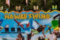 Der Hawaii-Swing ist ein Fahrgeschäft des Schaustellerbetriebes von Kevin Neigert.  • © ummet-eck.de / kirmesecke.de