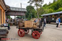 Der Verein dekoriert den Bahnhof an den Fahrtagen stets liebevoll. • © ummeteck.de - Silke Schön