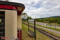 Bahnhof Seissenschmidt - Zweimal hält der Museumszug auf der kurzen Fahrt. Das erste Mal am Bahnhof Seissenschmidt. • © ummeteck.de - Silke Schön