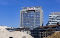 Mitten im Südviertel von Essen - Da, wo die meisten großen Häuser in Essen stehen, da steht auch das Hochhaus Rellinghaus II. • © ummet-eck.de / christian schön