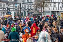 Drolshagen Marktplatz an Karneval - Gute Stimmung auf dem Marktplatz. • © ummeteck.de - Silke Schön