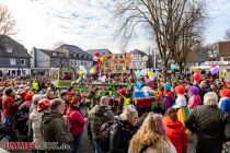 Der Marktplatz in Drolshagen ist gut gefüllt. • © ummeteck.de - Silke Schön