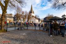 Marktplatz Drolshagen an Karneval - Sonnenschein an Altweiber in Drolshagen. • © ummeteck.de - Silke Schön