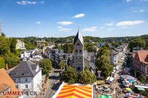 Riesenrad - Ausblicke - Oder - wie wir das gemacht haben - eine schöne Runde im Riesenrad drehen und den herrlichen Ausblick über Bergisch Gladbach genießen, mit dem wir uns auch verabschieden wollen. • © ummet-eck.de / christian schön