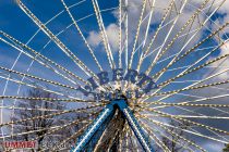 Liberty Wheel (Gormanns) - Riesenrad - Kirmes - Vor allem abends -in voller Beleuchtung der circa 18.000 Brennstellen - ist das Riesenrad Liberty Wheel ein Hingucker. • © ummet-eck.de - Schön