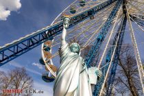 Liberty Wheel (Gormanns) - Bilder - Freiheitsstatue - Das Riesenrad wiegt übrigens 125 Tonnen - vermutlich ohne die Freiheitsstatue. :-) • © ummet-eck.de - Schön