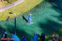 Auslauf der großen Schanze in Meinerzhagen - Sicher gelandet und gestanden.  • © ummeteck.de - Silke Schön