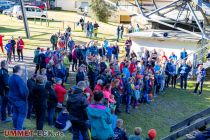 Siegerehrung Mattenschanzentour 2022 Meinerzhagen - Alle sind gespannt auf die Ergebnisse.  • © ummeteck.de - Silke Schön