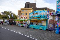 Herbstkirmes 2023 - Meinerzhagen - Bilder - Gut versorgt mit Speisen und Getränken. • © ummet-eck.de - Schön