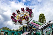 Mr. Gravity (Oberschelp) - Fahrgeschäft - Kirmes - Mr. Gravity ist ein Fahrgeschäft des Schaustellers Frank Oberschelp aus Bielefeld. • © ummet-eck.de / kirmesecke.de