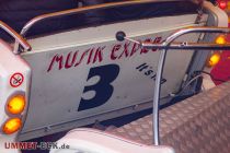 Musik-Express (Thiliant) - Kirmes-Fahrgeschäft - Bilder - Der Musik-Express wurde 1995 gebaut. • © ummeteck.de - Schön