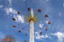 Osterkirmes Düsseldorf 2023 - Staufenplatz - Bilder - Und der Fly Over von Piontek noch einmal in Aktion. • © ummet-eck.de - Schön