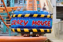 Crazy Mouse - Den Rundgang haben wir am Bahnhof begonnen. Dort stand der Spinning Coaster Crazy Mouse. • © ummet-eck.de / christian schön