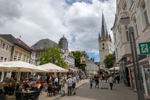 Innenstadt - Trotz der recht frühen Uhrzeit war schon viel los. • © ummet-eck.de / christian schön