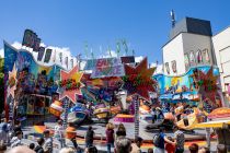 Und fast als letztes ist mir dann auch der kleine Break Dance No. 1 von Welte begegnet. Voll wie eigentlich jedes Fahrgeschäft auf der Kirmes. • © ummet-eck.de / christian schön