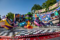 Schützenfest-Kirmes 2023 - Bergneustadt - Break Dance - Gute Stimmung am Break Dance No. 1 von Bonner. • © ummet-eck.de - Silke Schön