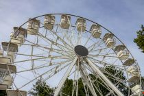 Das Pop Art Wheel ist ein Riesenrad des Schaustellerbetriebes Zettl. • © ummet-eck.de / kirmesecke.de