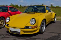 Porsche 911 F - Carrera 2.7 - Zusätzlich zu den normalen Motorisierungen gab es auch den ersten Porsche 911 bereits in einer Carrera Sportversion. Immerhin 267 PS holte man bereits 1972 aus dem 2.7 Liter Boxermotor. • © ummet-eck.de / christian schön