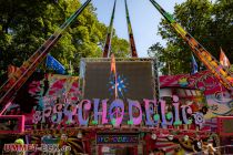 The new Psychodelic (Bechstedt) - Laufgeschäft - Bilder 2023 - Das schrill-bunte Illusionserlebnis sorgt mit Lichteffekten, Spiegeln, Neonfarben und Schwarzlicht für einen Trip der besonderen Art - gern auch mit 3D-Brille. • © ummet-eck.de - Schön