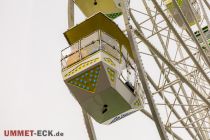 Eine der Gondeln des Riesenrads. • © ummeteck.de - Schön