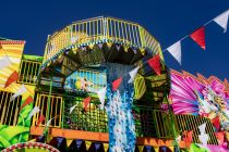 Von ganz oben aus neun Metern Höhe hast Du eine ziemlich gute Aussicht auf die Kirmes.  • © ummet-eck.de / kirmesecke.de