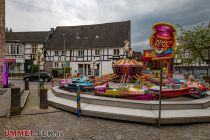 Die Ründerother Maikirmes 2023 in Engelskirchen findet von Freitag, 05. Mai bis Montag, 08. Mai 2023 auf dem Dörrenbergplatz und der angrenzenden Straße statt.  • © ummet-eck.de - Schön