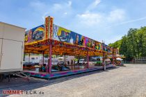 Festplatz Listerhalle Hunswinkel - Für die Kids gibt es einen Autoscooter sowie ein Kinderkarussell. • © ummeteck.de - Silke Schön