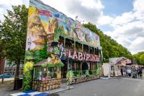 Sommersend 2023 - Kirmes in Münster - Laufgeschäft - Das Labyrinth war beim Sommersend das einzige Laufgeschäft. • © ummet-eck.de - Silke Schön