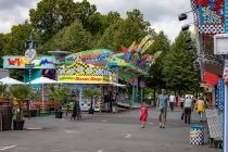 Sommersend 2023 - Kirmes in Münster - Musikexpress - .. und da hinten der Disco Jet. • © ummet-eck.de - Silke Schön