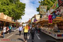 Eindrücke vom Opladener Stadtfest 2022 - Essen, Trinken, Werf- und Schießbuden gibt es jede Menge. • © ummeteck.de - Silke Schön