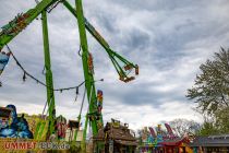 Steinert-Kirmes 2023 - Lüdenscheid - Bilder - Für Adrenalin sorgt ohne Probleme das Fahrgeschäft Konga. • © ummet-eck.de - Schön