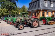 Bahnhof Herscheid-Hüinghausen - Die Mitglieder der Märkischen Museums-Eisenbahn in Herscheid lassen sich zu den Fahrtagen der Sauerländer Kleinbahn stets etwas Besonderes einfallen.  • © ummeteck.de - Christian Schön