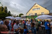 Traditionell knapp 48 Stunden vor dem eigentlichen Meinerzhagener Schützenfest trifft sich die Osterbauernschaft in Willertshagen bereits zum Vorschützenfest am Hotel Bauer. • © ummet-eck.de / christian schön