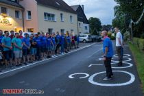 Vorschützenfest der Osterbauernschaft in Willertshagen - Und der Vorsitzende lässt es sich natürlich nicht nehmen, ein paar Worte an die Mannen zu richten. • © ummet-eck.de / christian schön