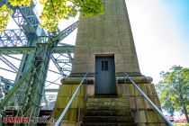 Eingangstür zum Turm, den Du über eine Treppe erklimmen kannst. Die Aussicht von oben ist spitze, Schwindelfreiheit ist von Vorteil. • © LWL-Museum Schiffshebewerk Henrichenburg / ummet-eck.de - Schön