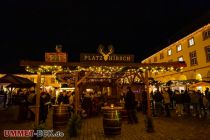 Platzhirsch auf dem Siegener Weihnachtsmarkt. • © ummeteck.de - Schön