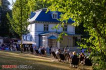 Schöne Umgebung beim Weinfest - Der Volkspark stellte sich als der perfekte Veranstaltungsort für das Weinfest heraus, welches vor allem am Eröffnungstag und -abend sehr gut besucht war. • © ummeteck.de - Christian Schön