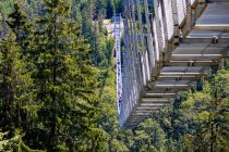 Der Skywalk ist seit 01. Juli 2023 geöffnet und ganzjährig sowie täglich von 9 bis 21 Uhr geöffnet. • © ummet-eck.de - Christian Schön