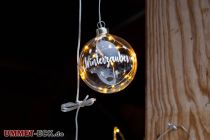 Hüttendorf Weihnachtsmarkt Finnentrop - Alle Besucher sind zu einem Bummel durch das Hüttendorf und längs die liebevoll gestalteten Stände eingeladen. • © ummeteck.de - Silke Schön
