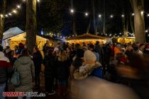 Valberter Weihnachtsmarkt 2022 - Öffnungszeiten: Samstag: 14:00 - 22:00 Uhr / Sonntag: 11:30 - 18:00 Uhr  • © ummeteck.de - Schön