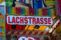 XXL Lachhaus (Renz) - Laufgeschäft - Bilder 2023 • © ummet-eck.de / kirmesecke.de