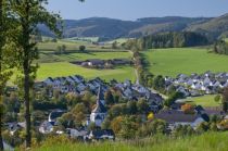 Blick über die Ferienregion Eslohe • © Klaus-Peter Kappest, Schmallenberger Sauerland Tourismus, Annette Wulf