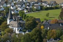 Blick über Eslohe • © Klaus-Peter Kappest, Schmallenberger Sauerland Tourismus, Thorsten Schulte